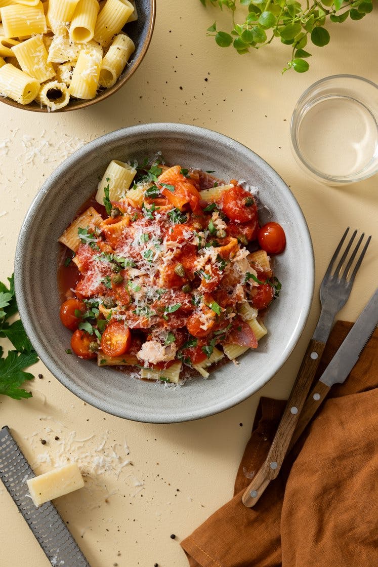 Pasta alla Puttanesca med tunfisk